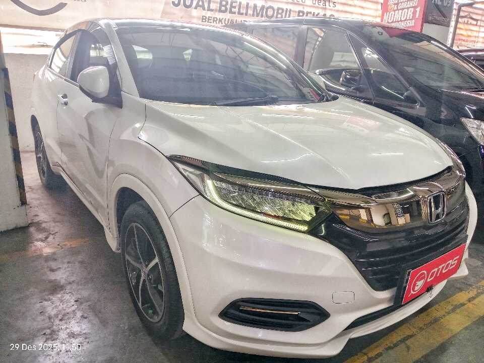 2021 Honda HR-V 1.8 RS - Foto 1 dari 6