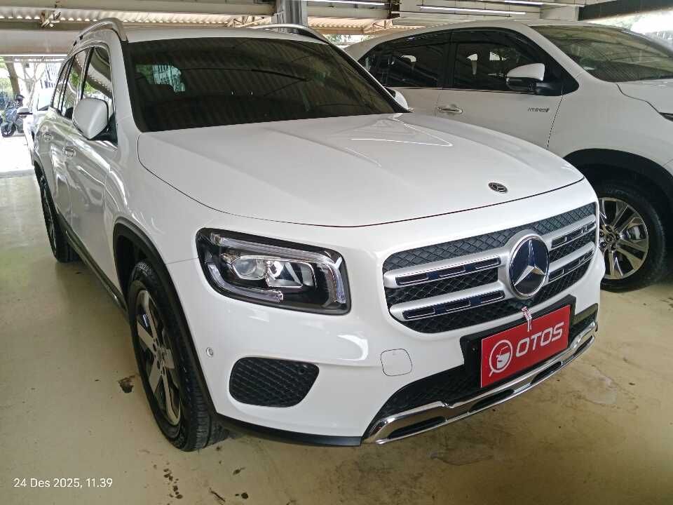 2020 Mercedes-Benz GLB200 1.3 Progressive Line Wagon - Foto 1 dari 6