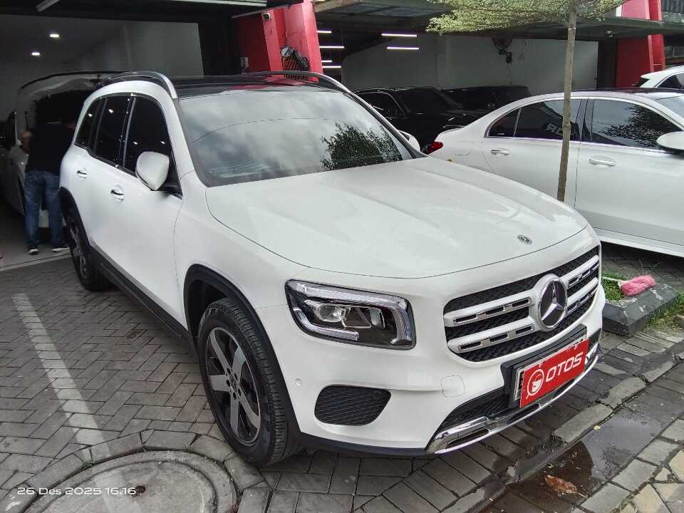 2022 Mercedes-Benz GLB200 1.3 Progressive Line Wagon - Foto 1 dari 6