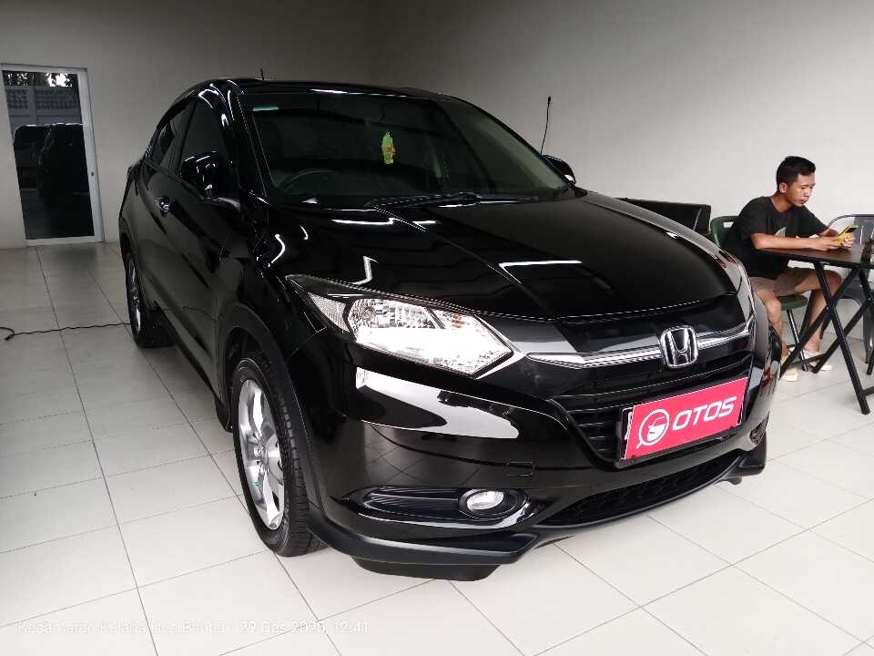 2017 Honda HR-V 1.5 E - Foto 1 dari 6