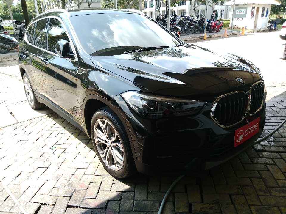 2022 BMW X1 1.5 Sdrive18i - Foto 1 dari 6