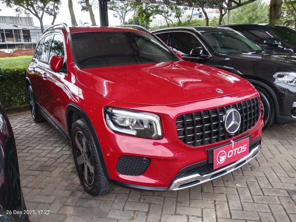 2020 Mercedes-Benz GLB200 1.3 Progressive Line Wagon - Foto 1 dari 6