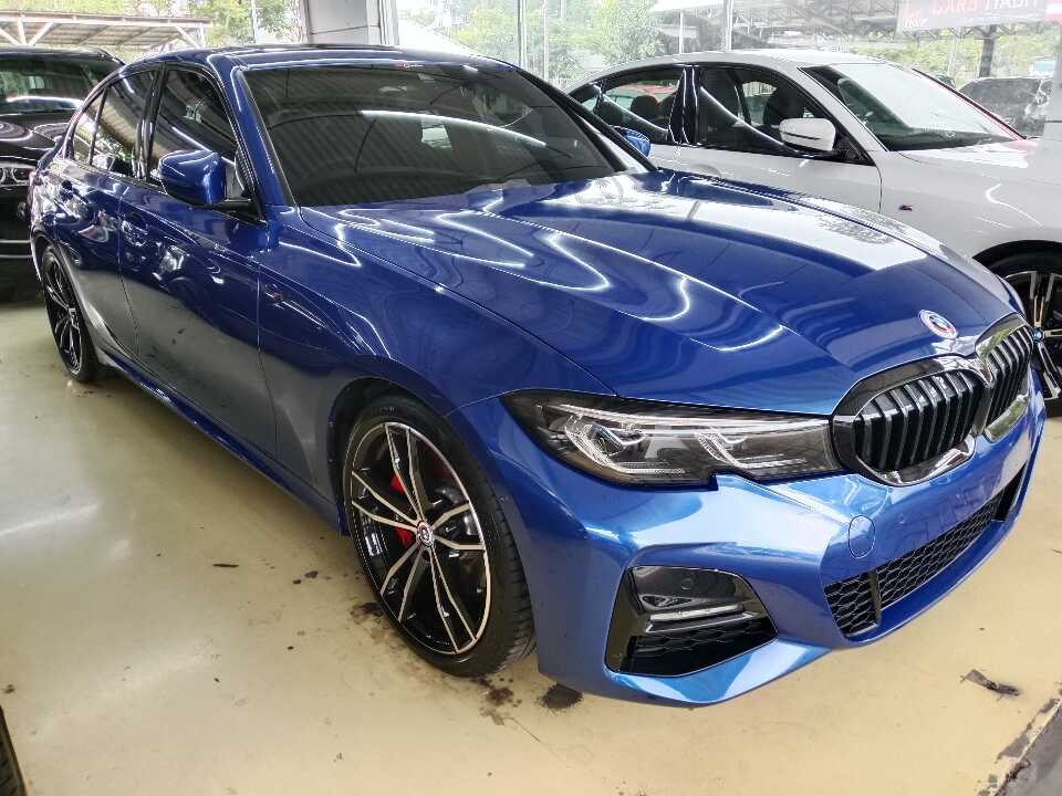 2022 BMW 330i 2.0 M Sport - Foto 1 dari 6