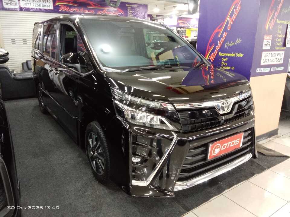 2018 Toyota Voxy 2.0 - Foto 1 dari 6