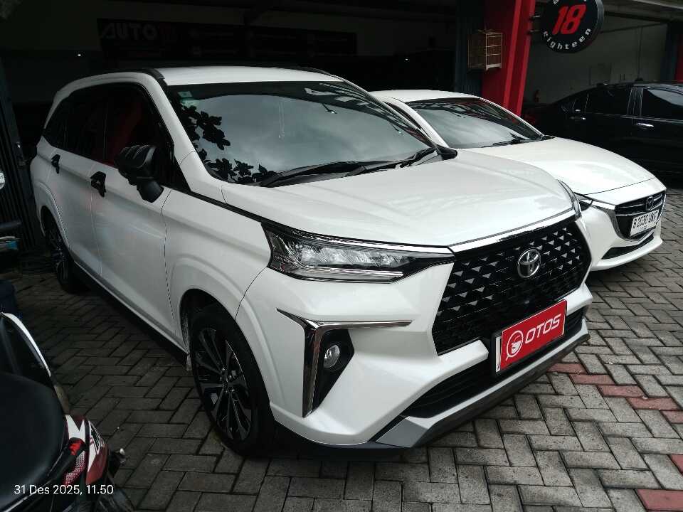 2023 Toyota Veloz 1.5 Q - Foto 1 dari 6