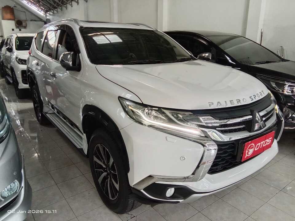 2020 Mitsubishi Pajero Sport 2.4 Dakar - Foto 1 dari 6