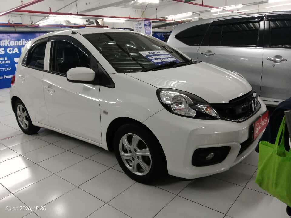2017 Honda Brio 1.2 Satya E - Foto 1 dari 6