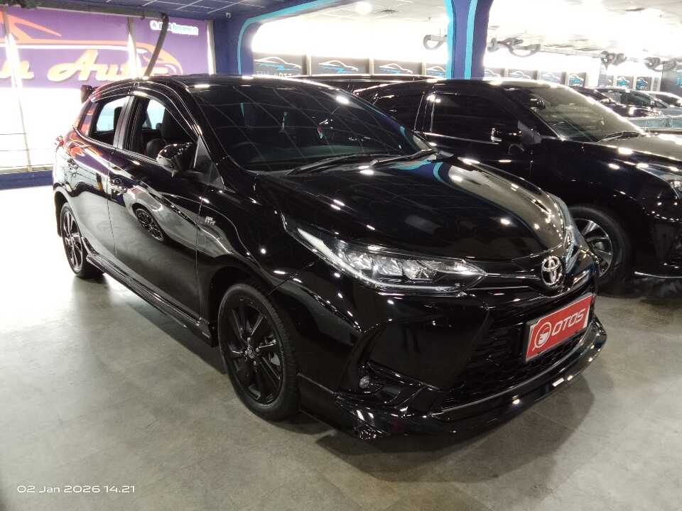 2023 Toyota Yaris 1.5 S - Foto 1 dari 6