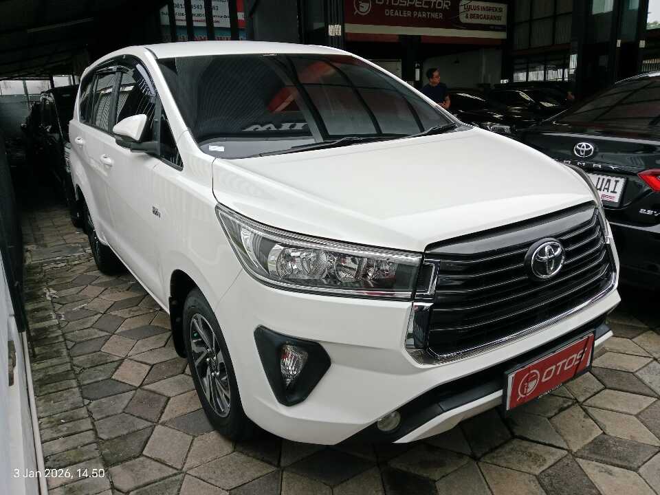 2022 Toyota Kijang Innova 2.0 G - Foto 1 dari 6