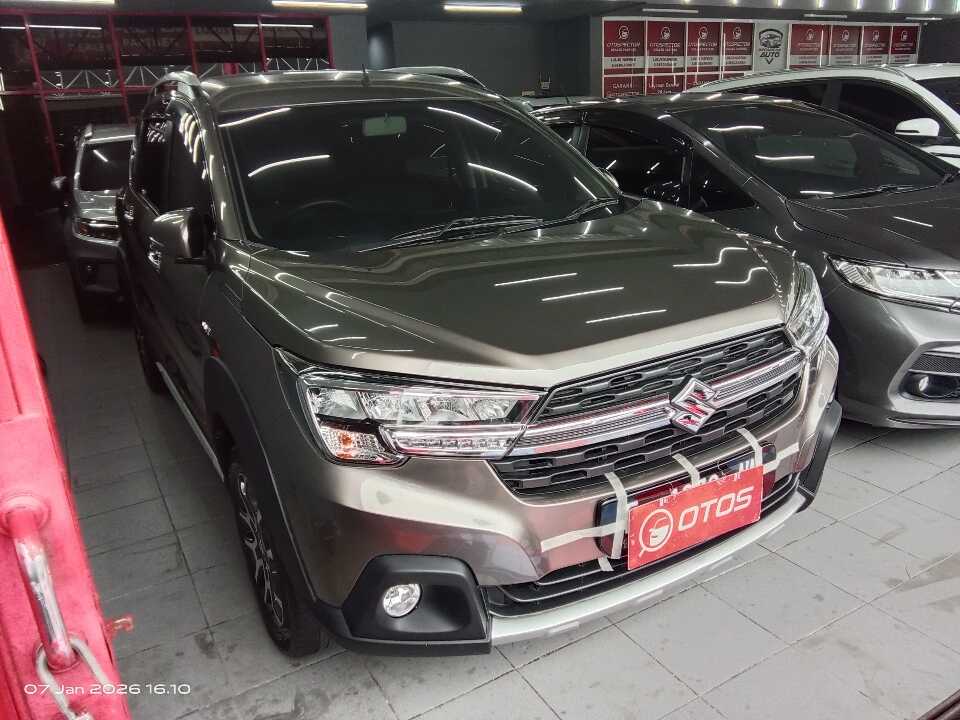 2020 Suzuki XL7 1.5 - Foto 1 dari 6