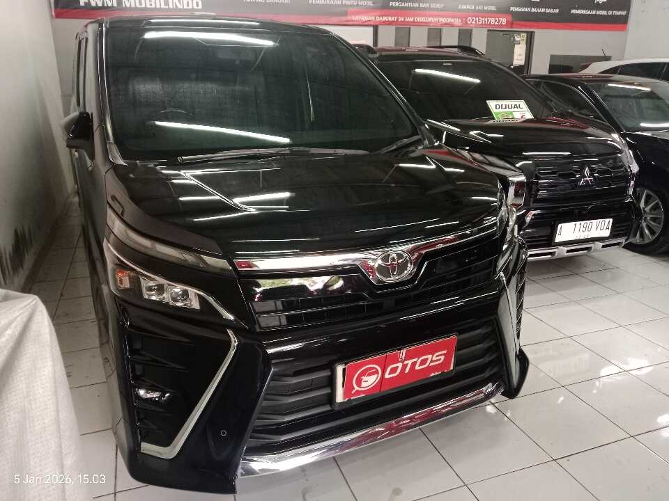 2019 Toyota Voxy 2.0 - Foto 1 dari 6