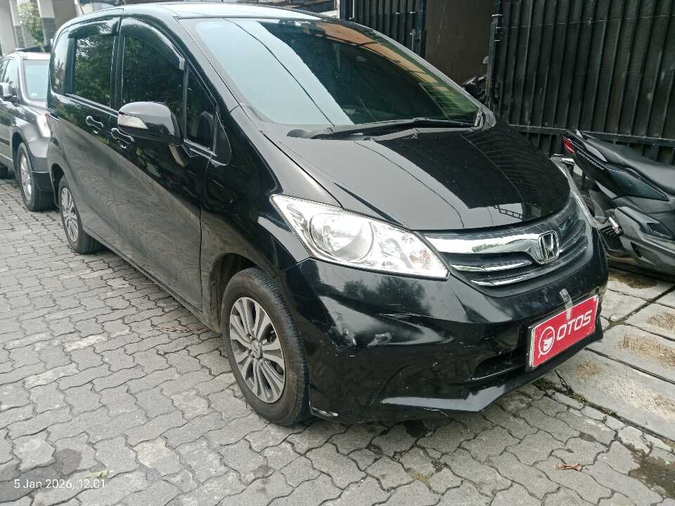2014 Honda Freed 1.5 S - Foto 1 dari 6