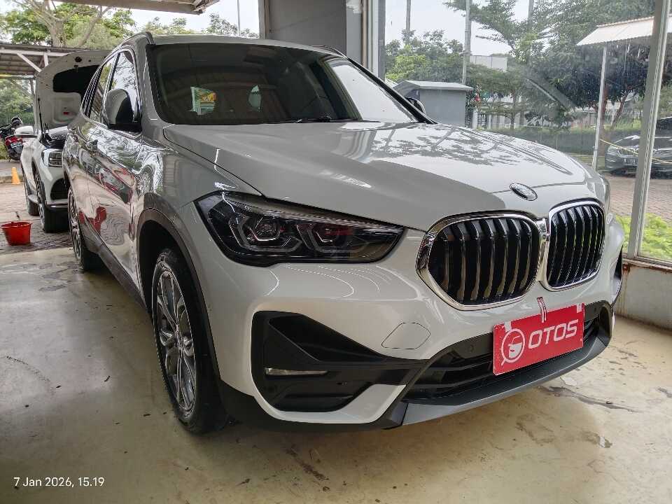 2022 BMW X1 1.5 Sdrive18i - Foto 1 dari 6
