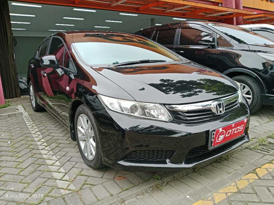 2012 Honda Civic 1.8 - Foto 1 dari 6