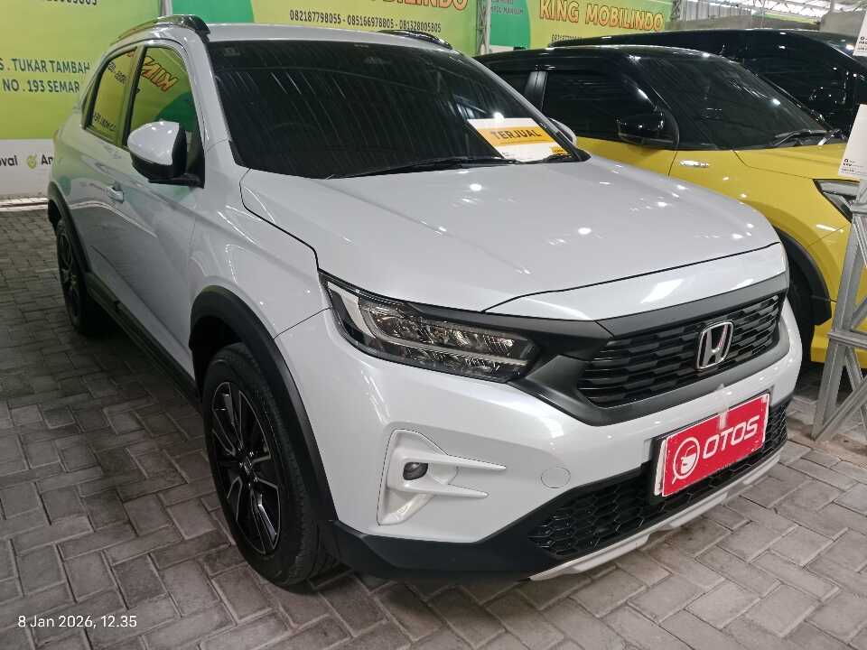 2023 Honda WR-V 1.5 RS - Foto 1 dari 6
