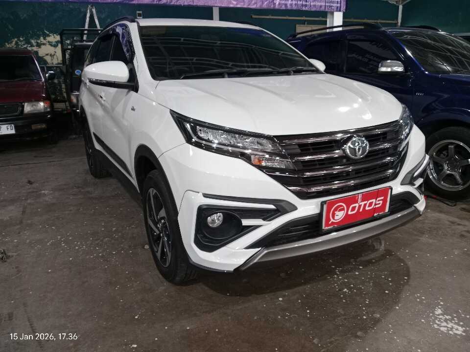2023 Toyota Rush 1.5 S GR Sport - Foto 1 dari 6