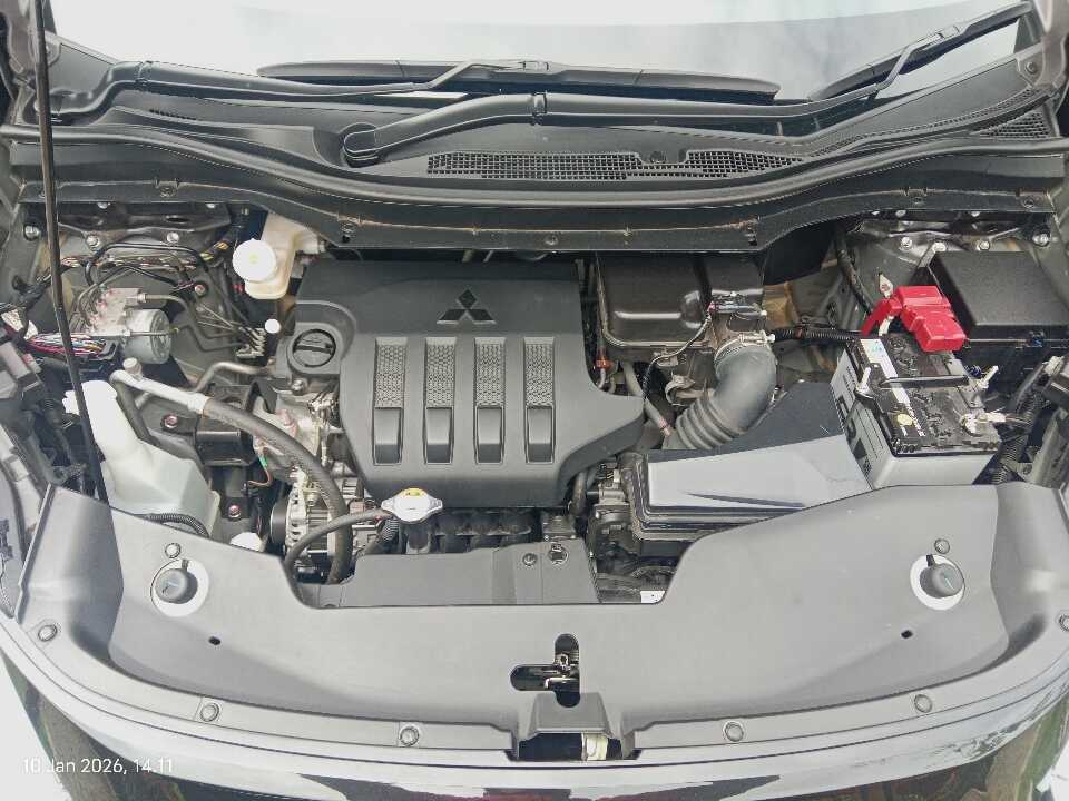 Foto Mobil Bekas Mesin Mitsubishi Xpander 1.5 Cross tahun 2024