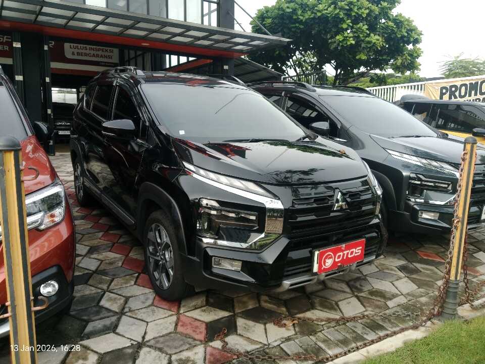 2025 Mitsubishi Xpander 1.5 Cross - Foto 1 dari 6
