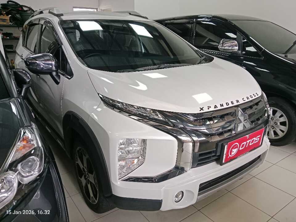 2020 Mitsubishi Xpander 1.5 Cross - Foto 1 dari 6