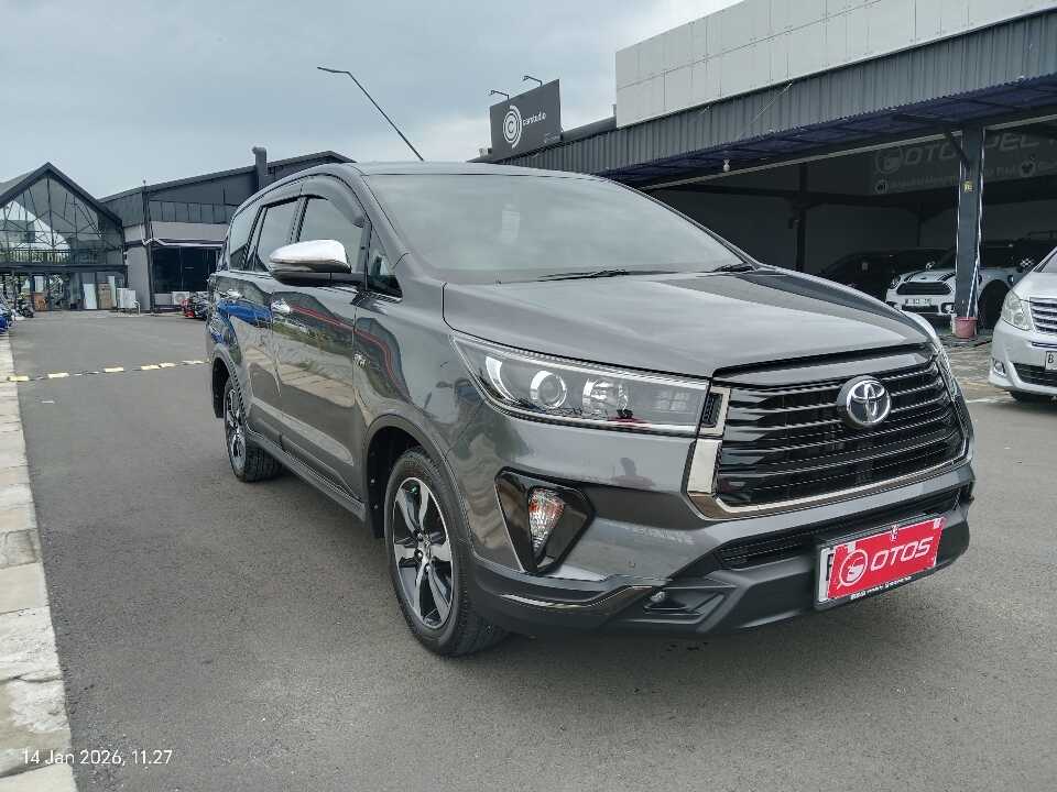 2021 Toyota Kijang Innova 2.0 Venturer - Foto 1 dari 9