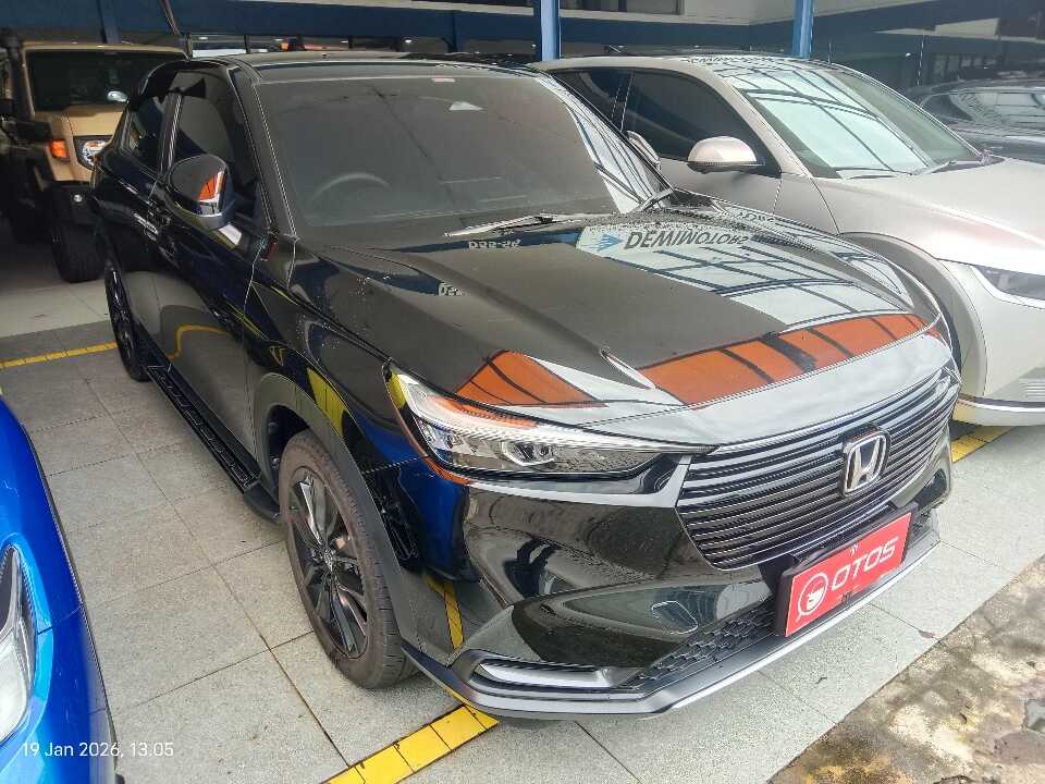 2023 Honda HR-V 1.5 SE - Foto 1 dari 6