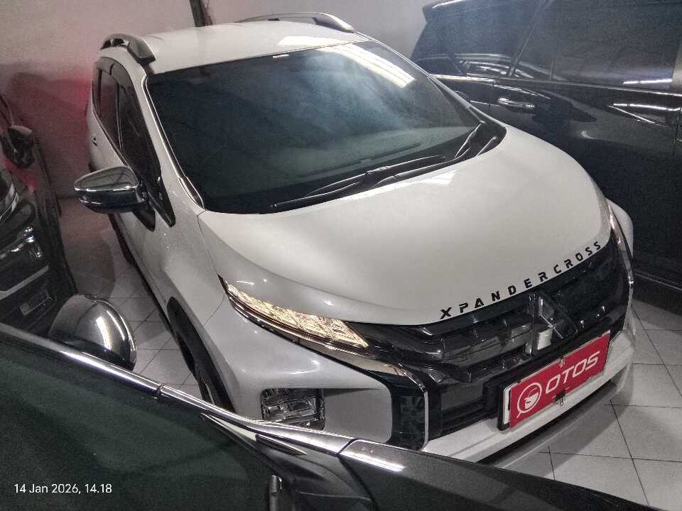 2021 Mitsubishi Xpander 1.5 Cross Premium - Foto 1 dari 6