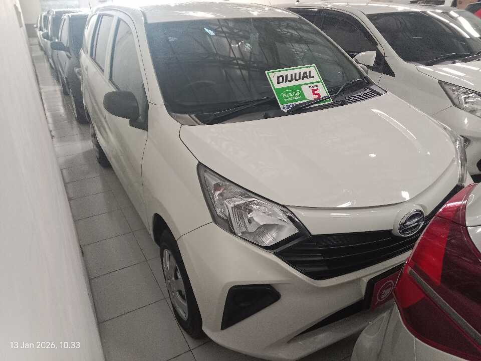 2022 Daihatsu Sigra 1.0 - Foto 1 dari 6