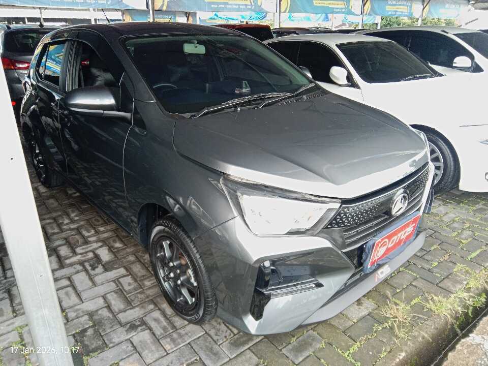 2024 Daihatsu Ayla 1.0 X - Foto 1 dari 6
