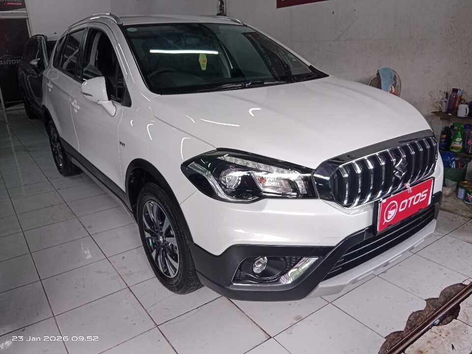 2018 Suzuki SX4 S-Cross 1.5 - Foto 1 dari 6
