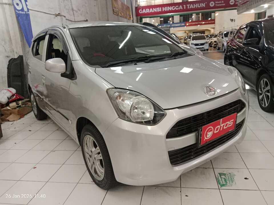 2016 Daihatsu Ayla 1.0 M - Foto 1 dari 6