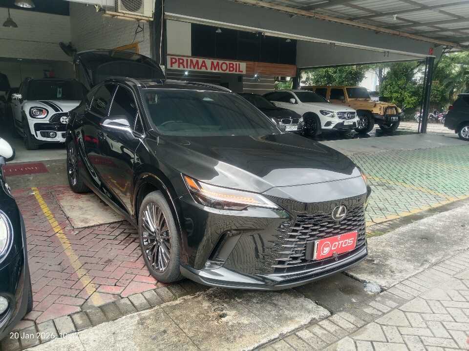 2023 Lexus RX 350 H 2.5 Luxury 4X2 - Foto 1 dari 6
