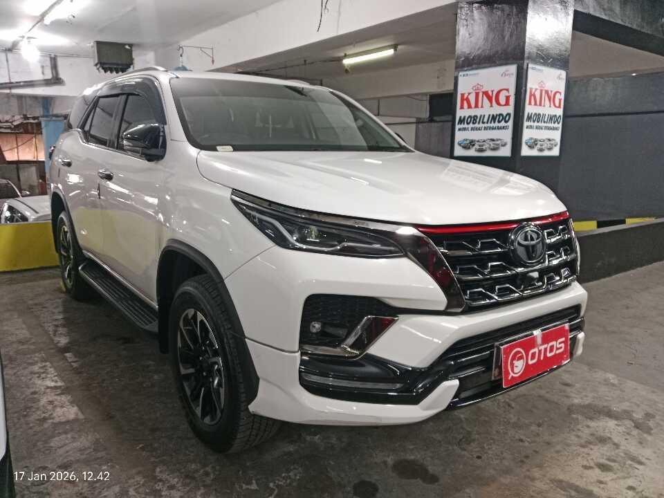 2021 Toyota Fortuner 2.4 4X2 VRZ - Foto 1 dari 6