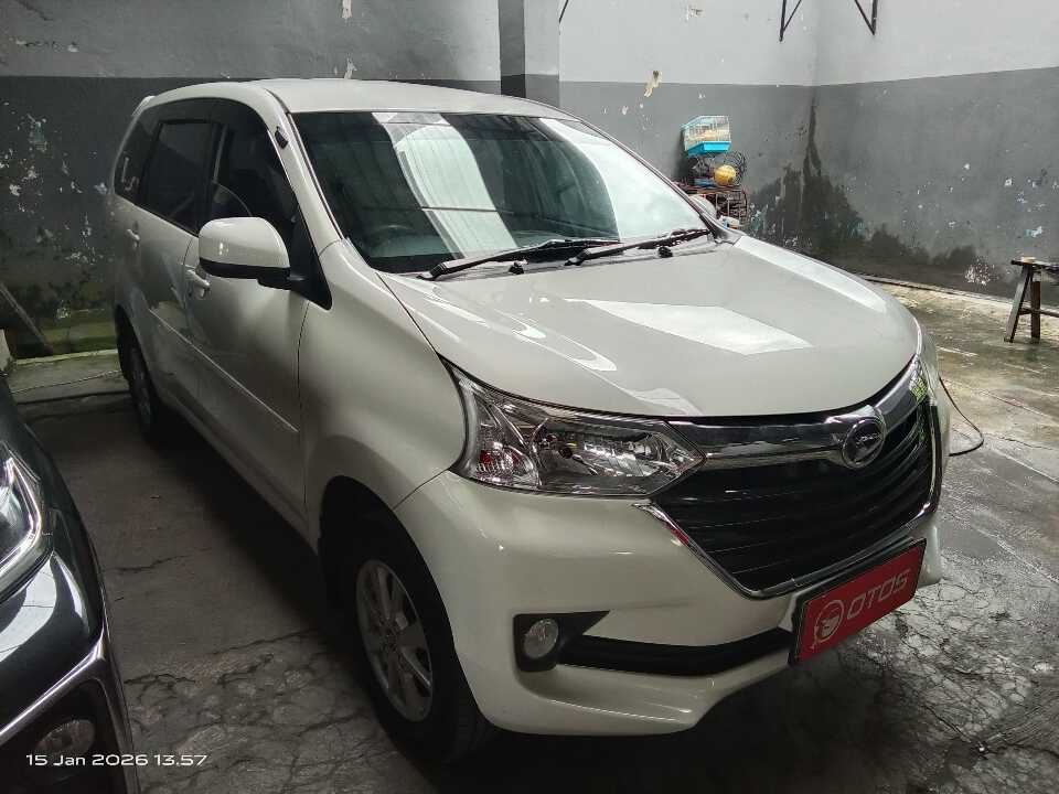 2018 Daihatsu Xenia 1.3 R - Foto 1 dari 6
