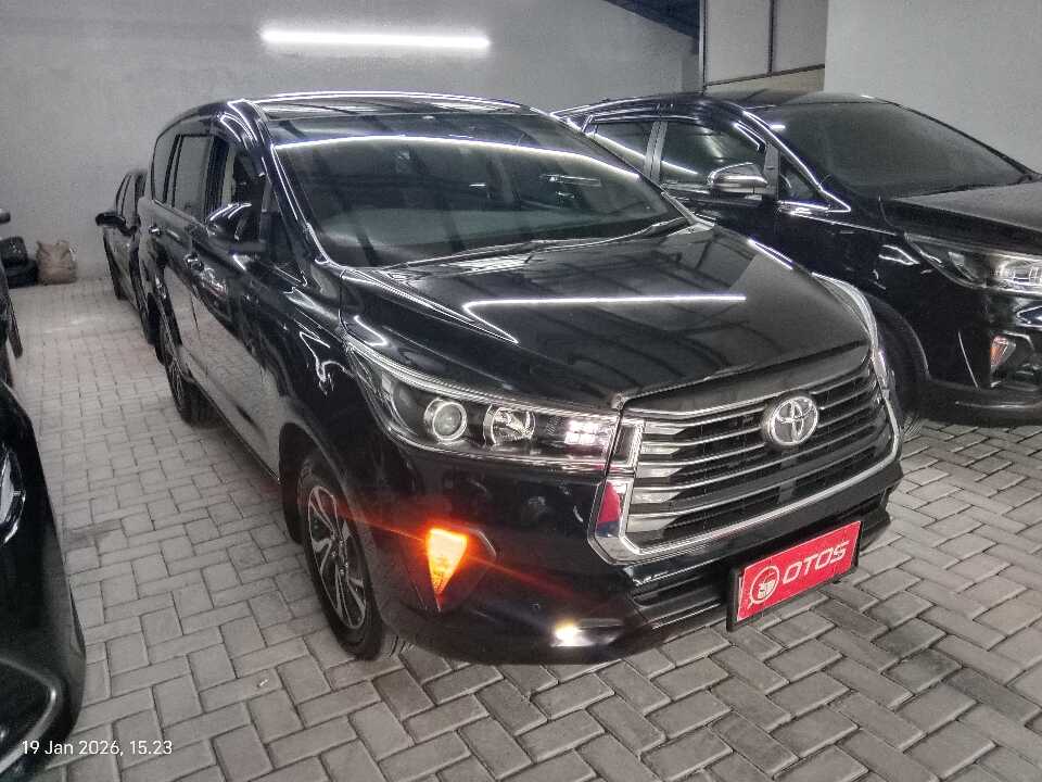 2022 Toyota Kijang Innova 2.4 V - Foto 1 dari 6