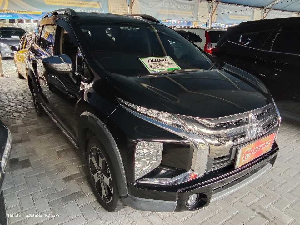 2020 Mitsubishi Xpander 1.5 Cross Premium - Foto 1 dari 6