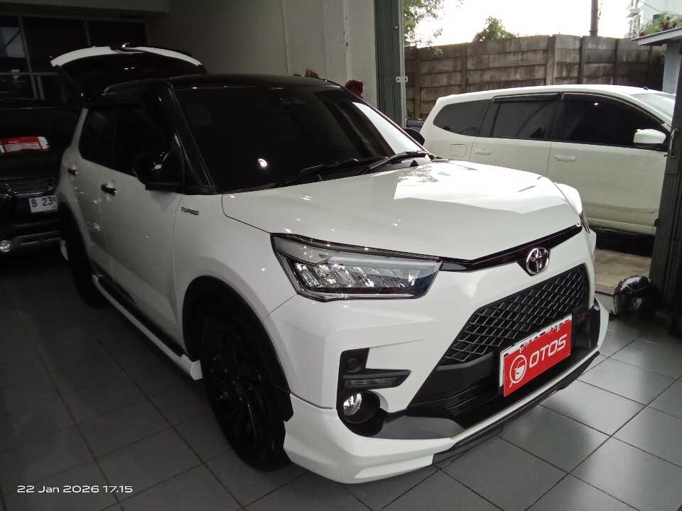 2023 Toyota Raize 1.0 GR Sport TSS - Foto 1 dari 6