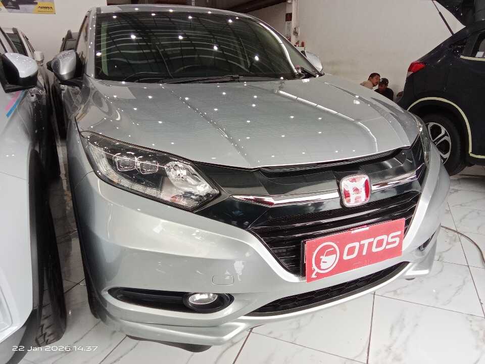 2017 Honda HR-V 1.8 RS - Foto 1 dari 6