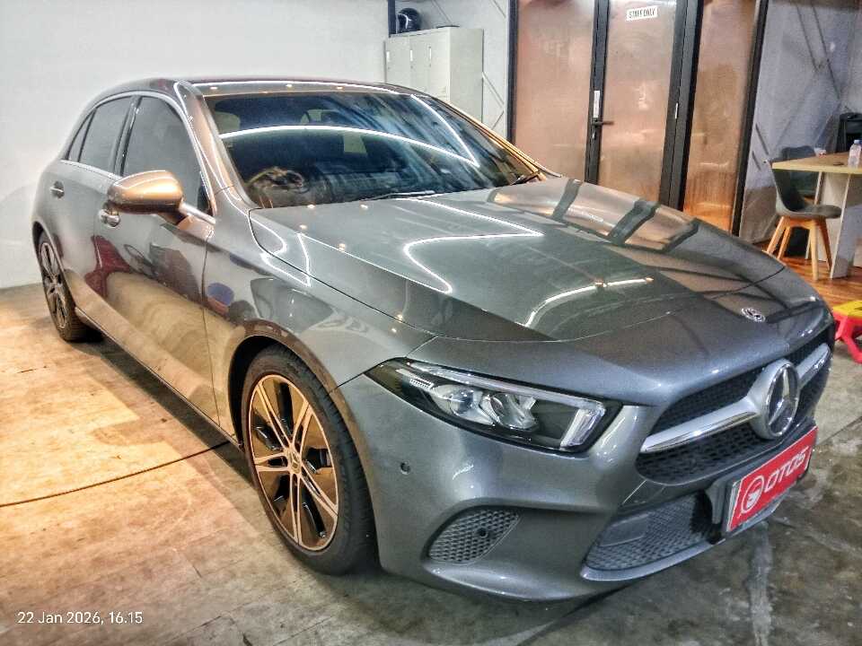 2018 Mercedes-Benz A200 1.3 - Foto 1 dari 6