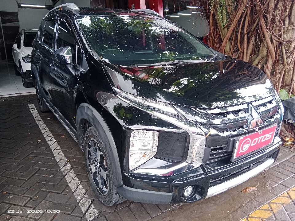 2022 Mitsubishi Xpander 1.5 Cross - Foto 1 dari 6