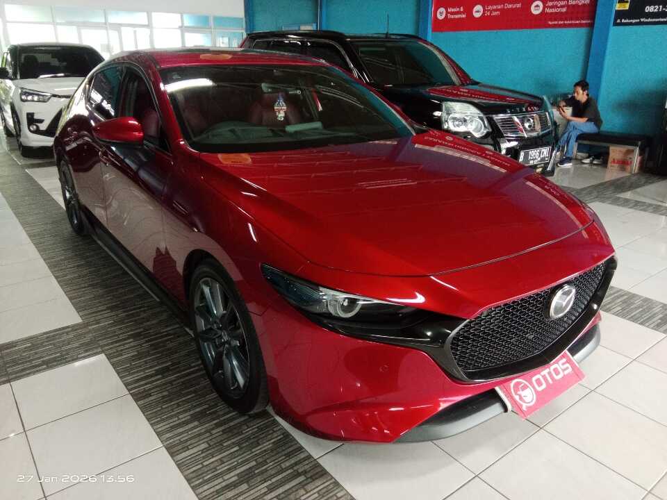 2019 Mazda 3 2.0 Skyactive-G Hatchback - Foto 1 dari 6