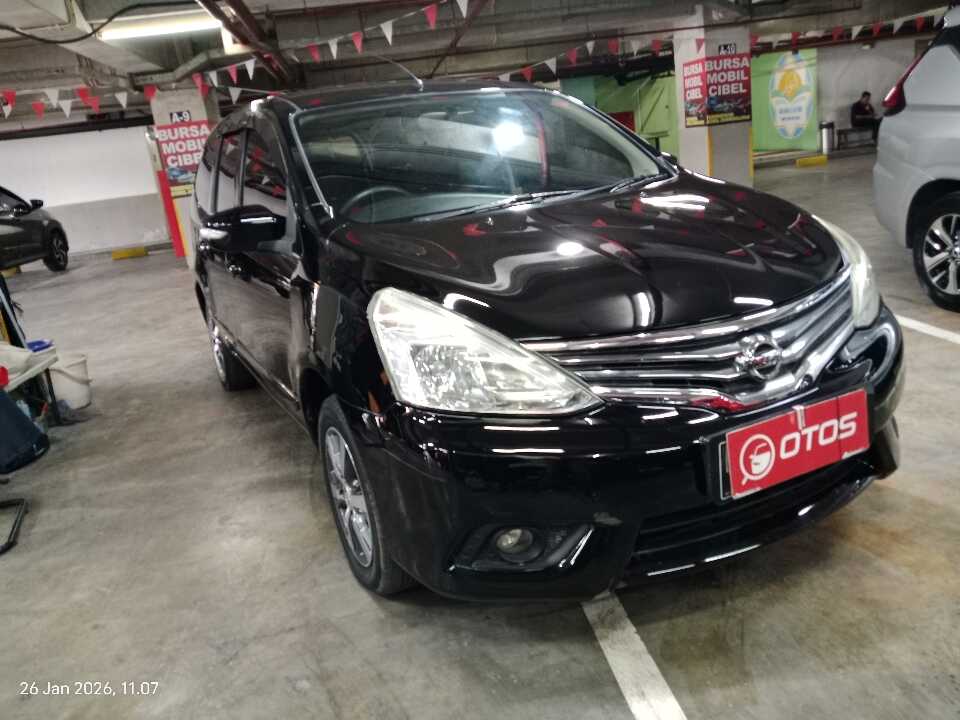 2017 Nissan Grand Livina 1.5 XV - Foto 1 dari 6