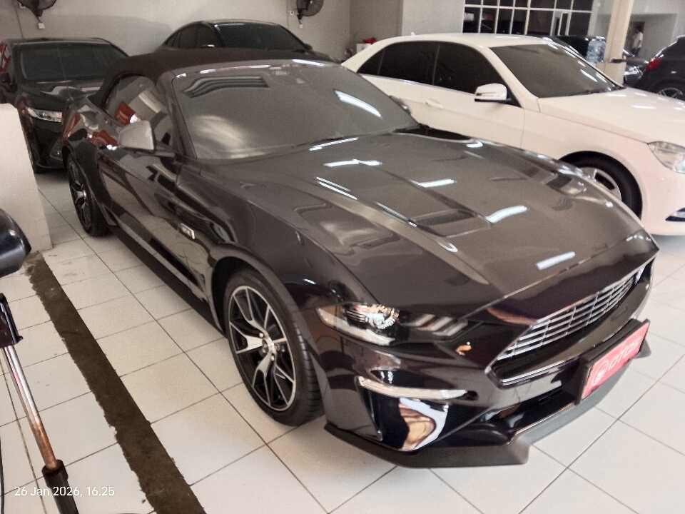 2022 Ford Mustang 2.3 - Foto 1 dari 6