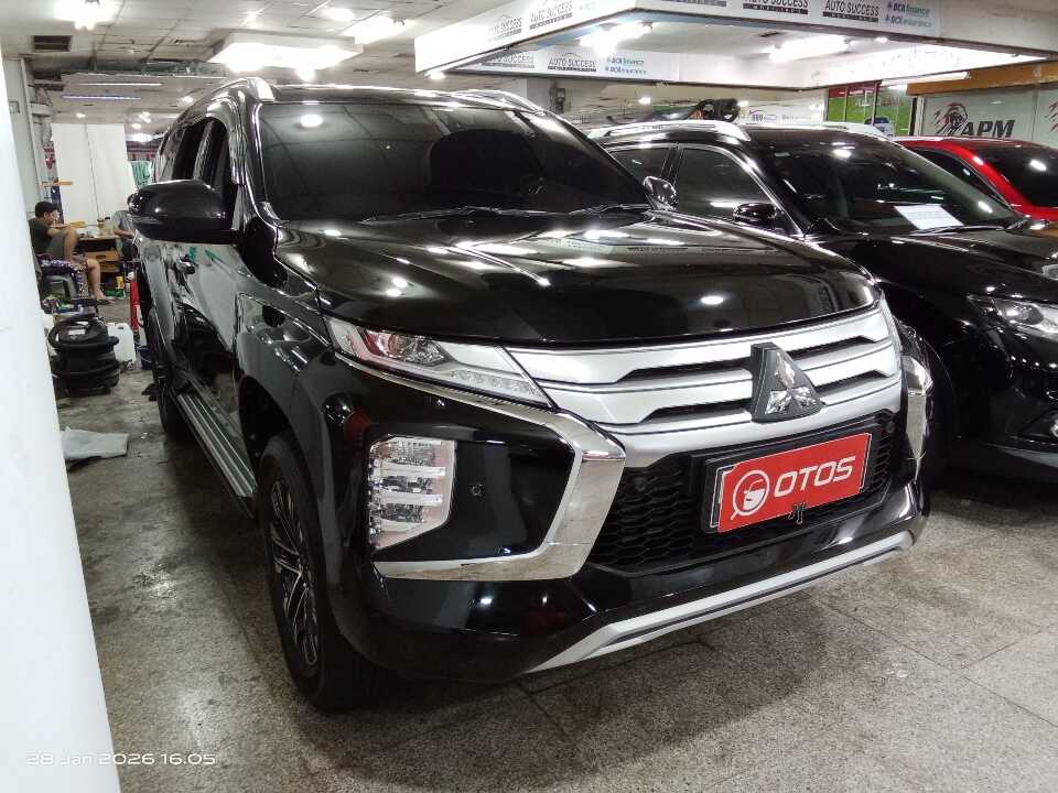 2022 Mitsubishi Pajero Sport 2.4 Dakar - Foto 1 dari 6