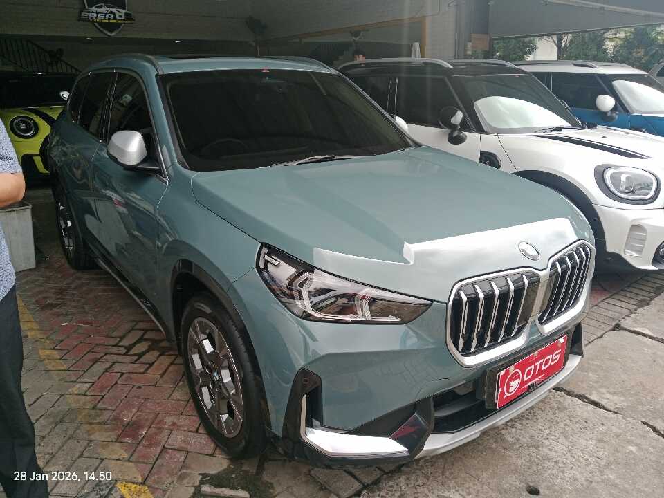 2024 BMW X1 1.5 Sdrive18i - Foto 1 dari 6