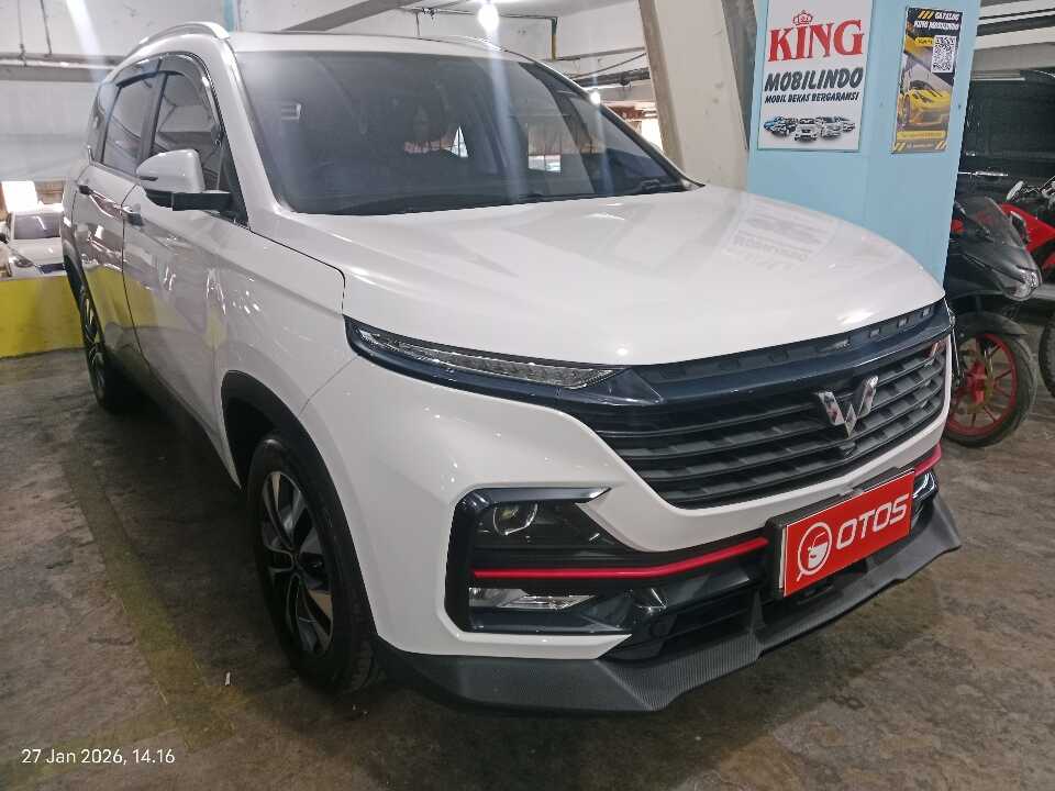 2022 Wuling Almaz 1.5 L T Lux - Foto 1 dari 6