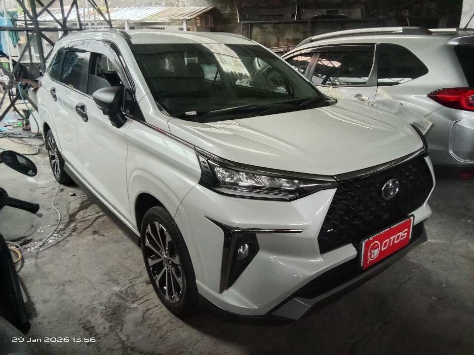 2023 Toyota Veloz 1.5 Q - Foto 1 dari 6