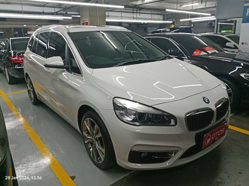 2015 BMW 218i 1.5 Luxury Gran Tourer - Foto 1 dari 6
