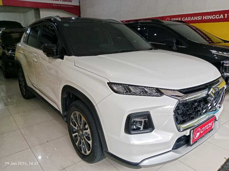 2024 Suzuki Grand Vitara 1.5 GX Hybrid - Foto 1 dari 6