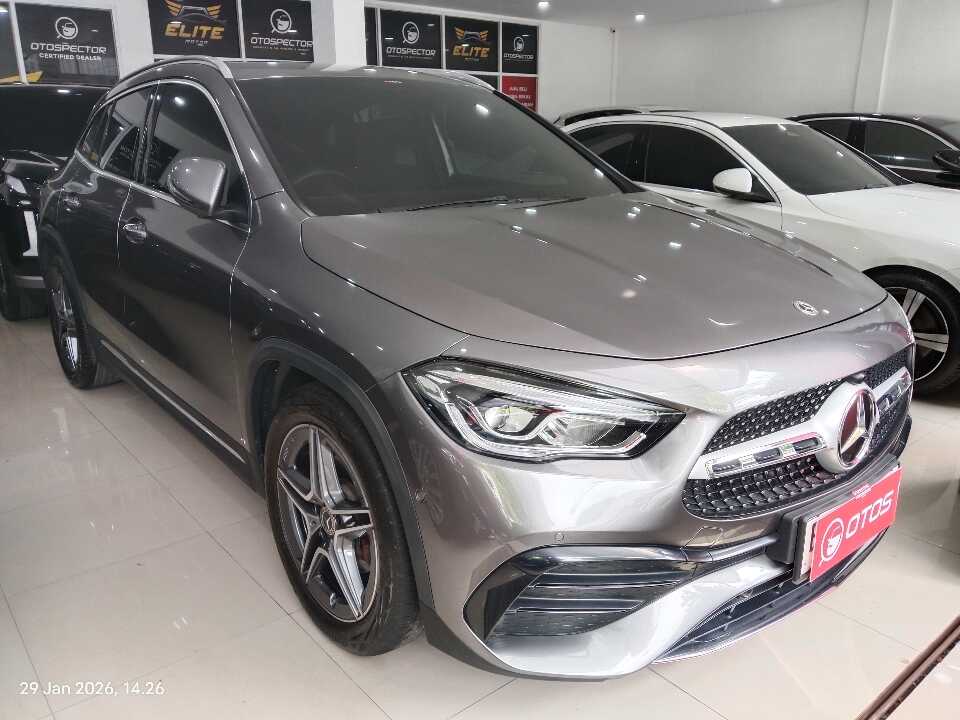 2022 Mercedes-Benz GLA200 1.3 - Foto 1 dari 6