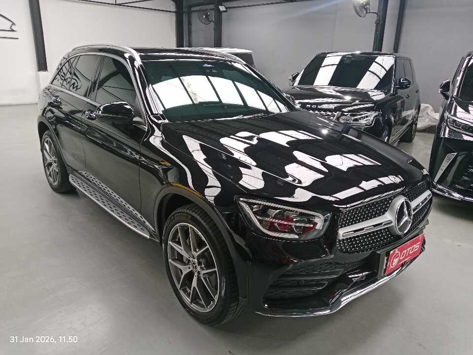 2021 Mercedes-Benz GLC200 2.0 - Foto 1 dari 6